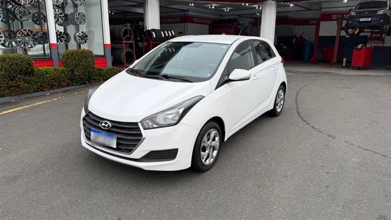HYUNDAI HB20 1.0 COMFORT PLUS 12V FLEX 4P MANUAL